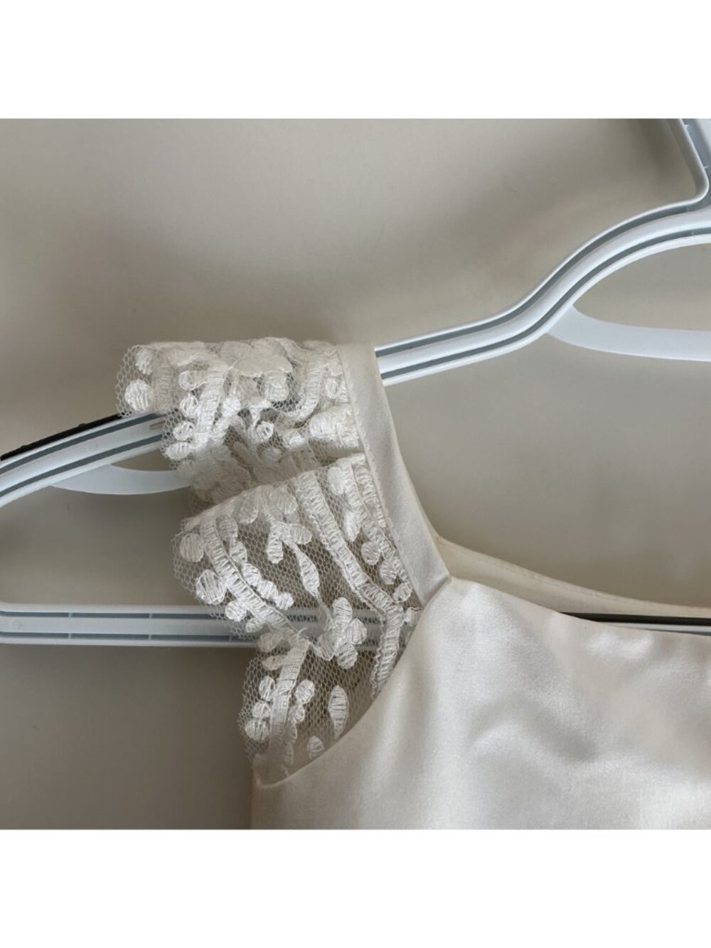 Davids Bridal Ivory Flower Girl Dress With Lace Cap Sleeves Tulle Skirt & Back B - Picture 9 of 14